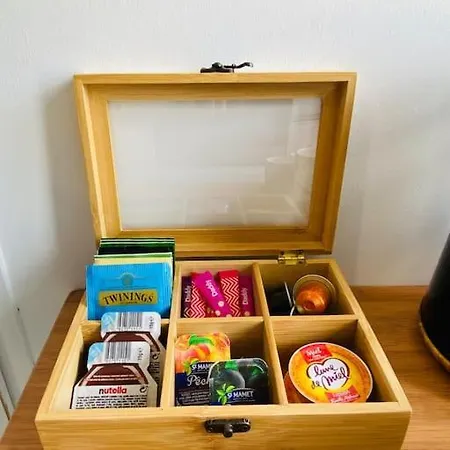 Le Condorcet. Charme Et Confort A Championnet