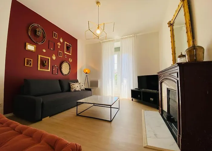 Le Condorcet. Charme Et Confort A Championnet