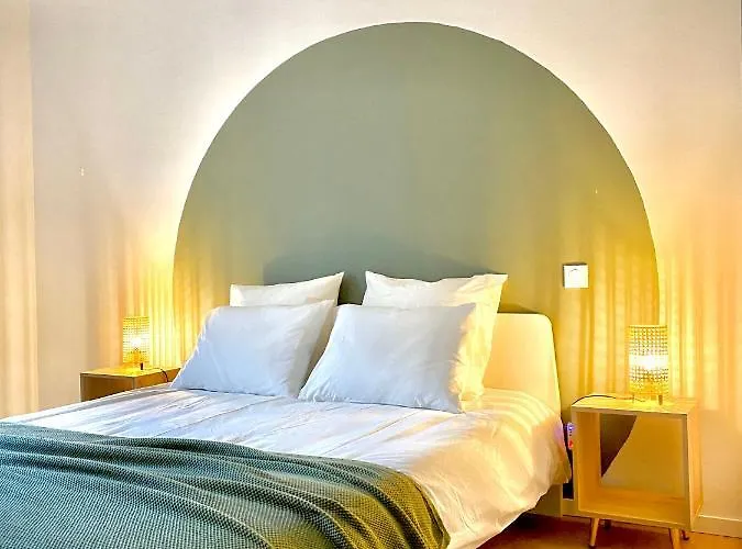 Le Condorcet. Charme Et Confort A Championnet Apartment